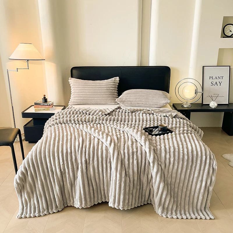Soft Plush Throw Blanket for Sofa & Bed